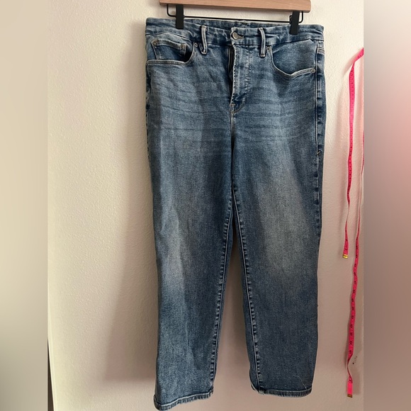Good American Denim - Good American High-Rise Straight Leg Jeans